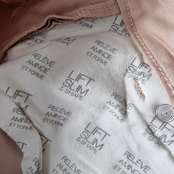 Suko Jeans Lift, Slim & Shape Form Fitting Cropped Pants - Picture 8 of 8